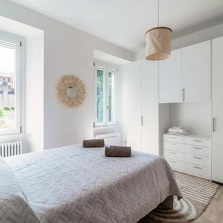 Casa Giulini - The House Of Travelers Apartment Como