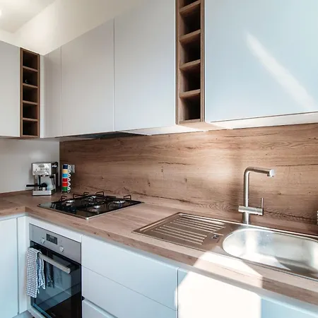 Casa Giulini - The House Of Travelers Como