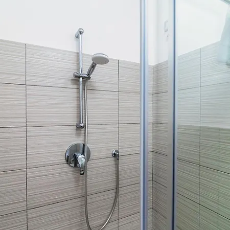 Apartment Casa Giulini - The House Of Travelers Como