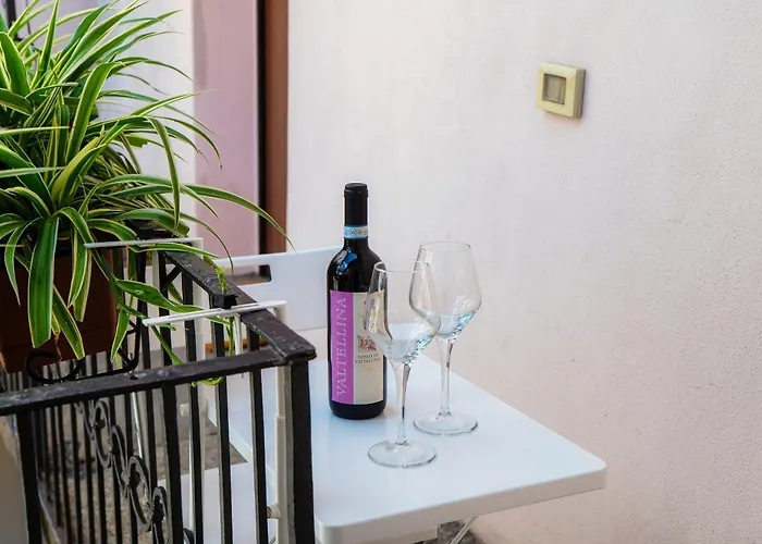 Casa Giulini - The House Of Travelers * Como