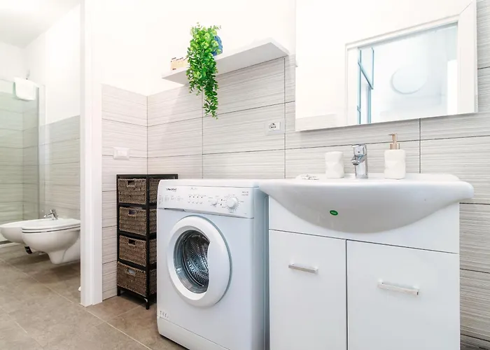 Casa Giulini - The House Of Travelers Apartment Como