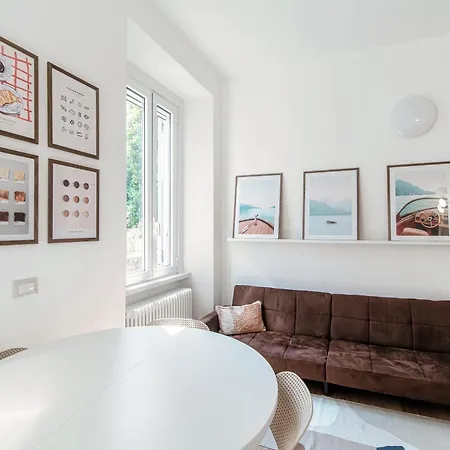 Casa Giulini - The House Of Travelers Como