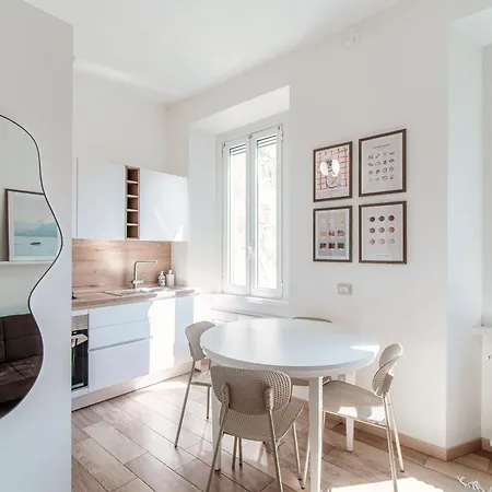 Casa Giulini - The House Of Travelers Como