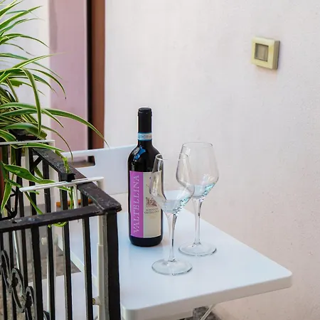 Casa Giulini - The House Of Travelers * Como