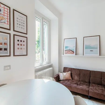 Casa Giulini - The House Of Travelers * Como